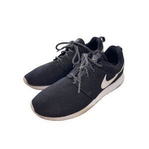 Nike Roshe One Sneakers Size 8.5 Lace Up Running Shoe Black White Gym Athleisure